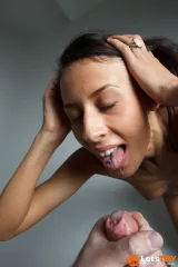 Sinty first blowjob after casting photo session Preview picture 4